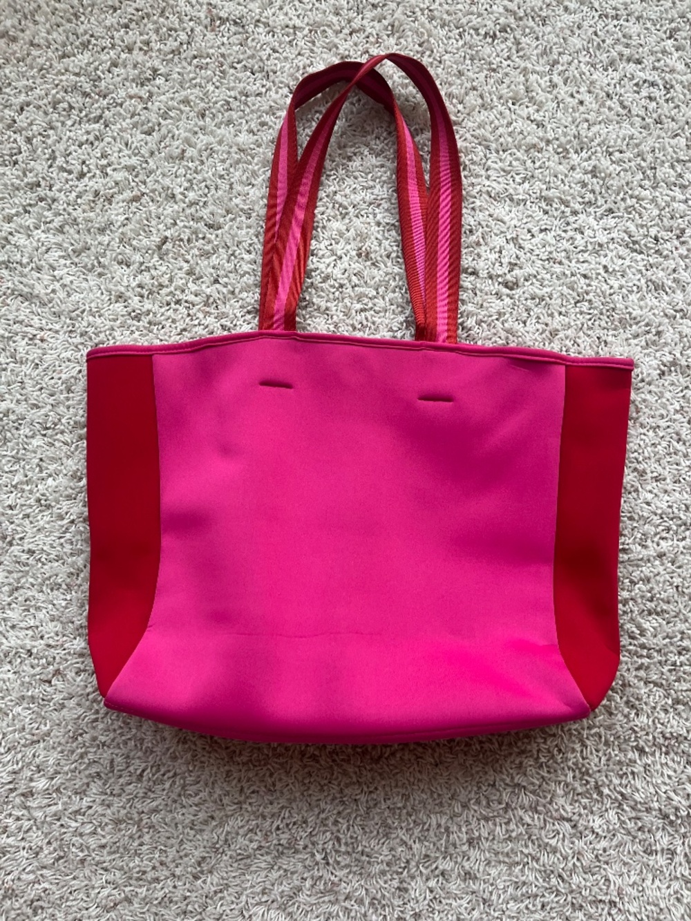 Summersalt Neoprene Beach Tote in Pink/Red